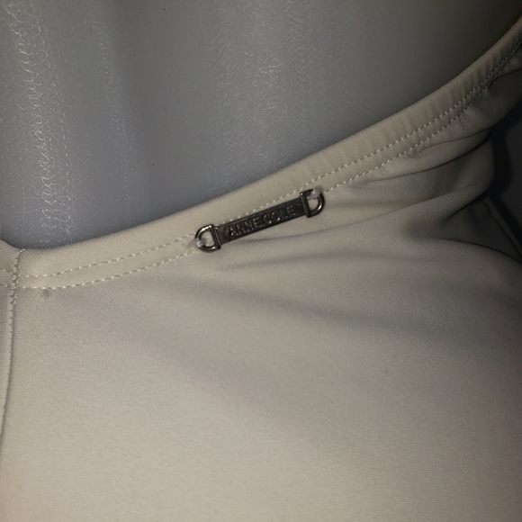 ANNE COLE DEEP PLUNGE WHITE ONE PIECE SWIMSUIT SIZE 12 - Picture 6 of 15